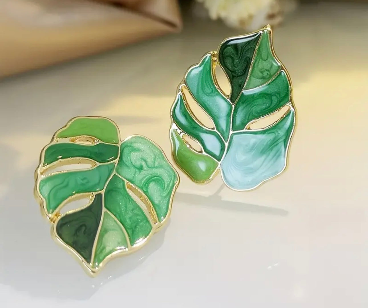 Palm earrings