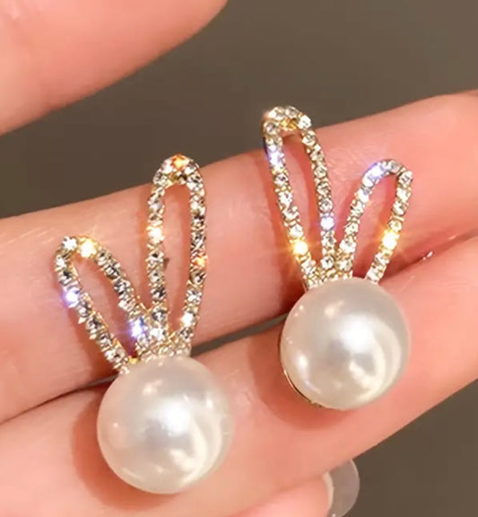 Bling Bunby Pearl Earrings